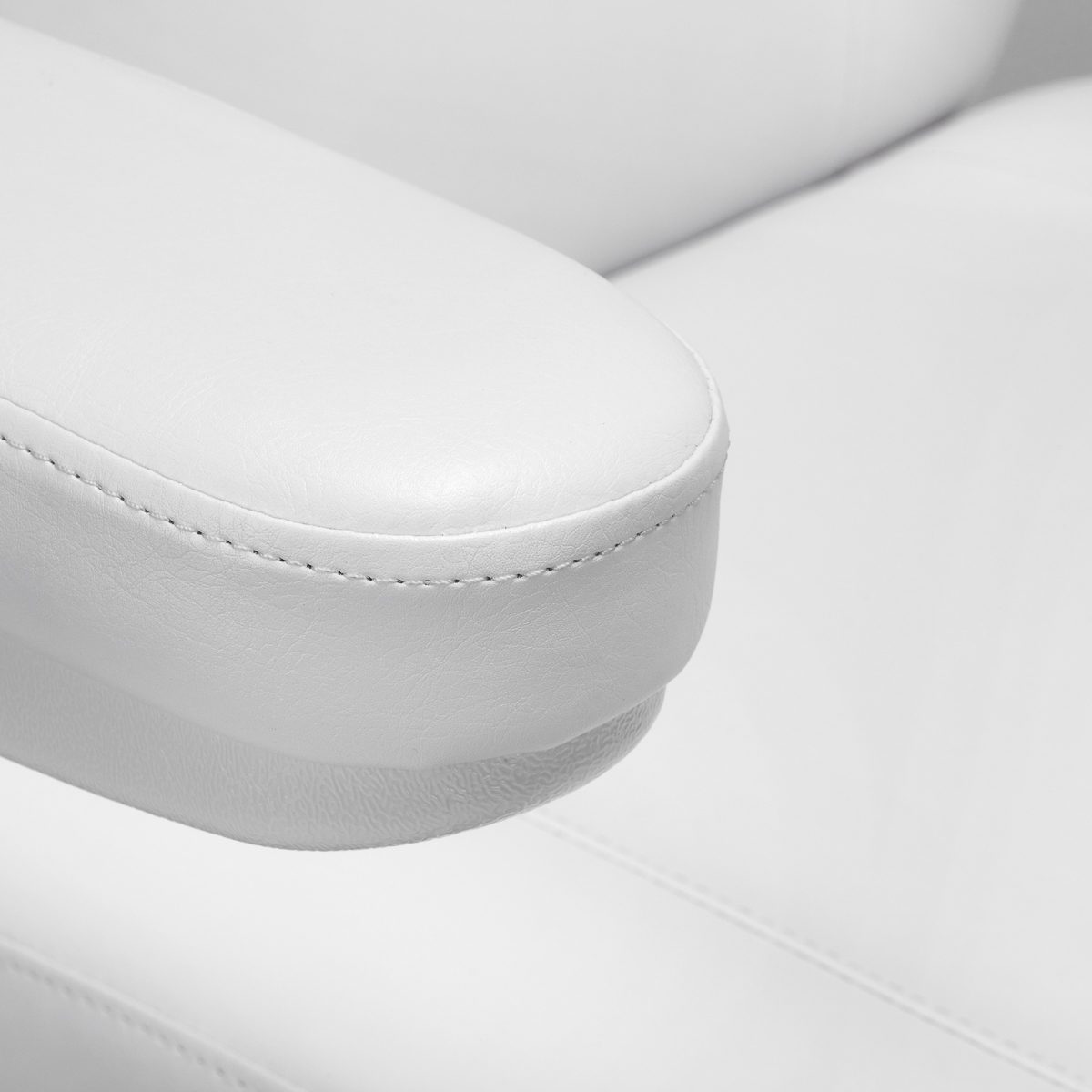 Sillon Classic sähköinen jalkahoitotuoli, 3 moottoria, valkoinen Sillon Classic sähköinen jalkahoitotuoli, 3 moottoria, valkoinen
